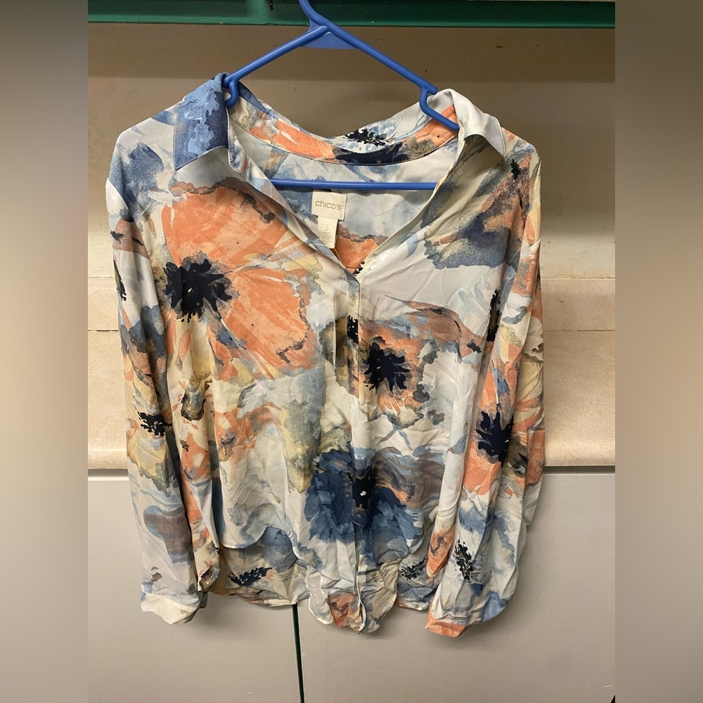 Chico’s woman top Sz 3 NWT